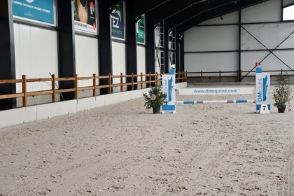 paardenpiste, keerwanden, manege, betonnen wanden, CBS Beton 1