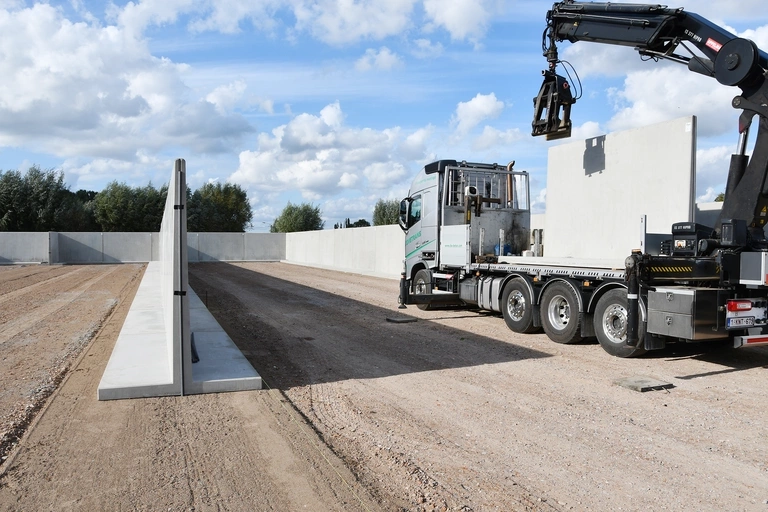 Plaatsen wanden CBS Beton