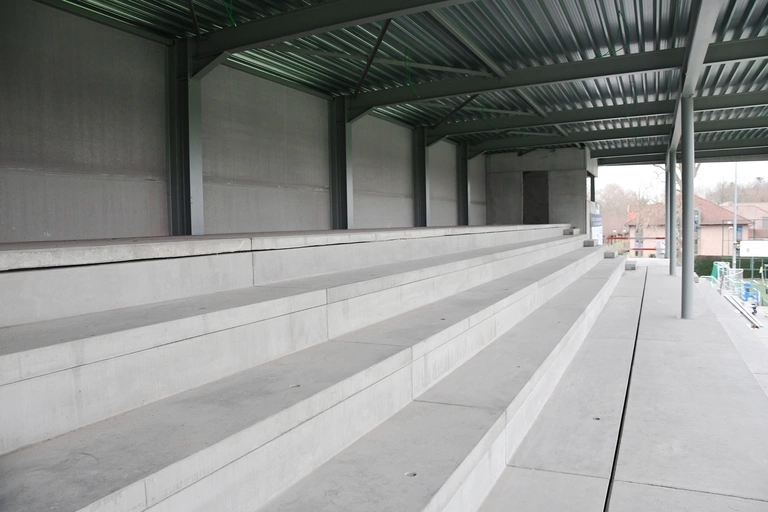 CBS Beton, tribune, prefab beton elementen, grondwerk, architecten 2